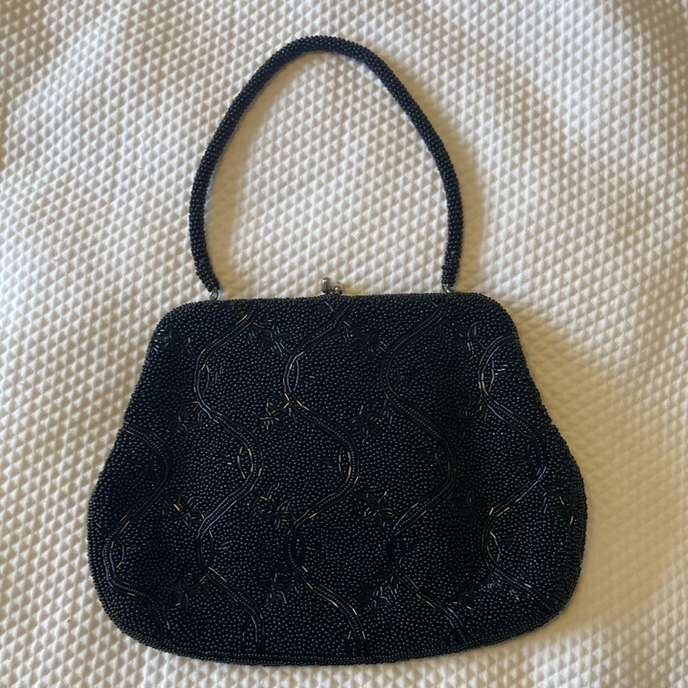 VINTAGE RICHERE BAG 
BLACK HANDMADE/HAND BEADED BAG
